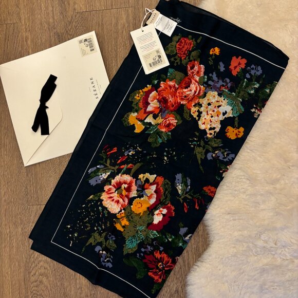 Sezane Augustin Scarf in Trianon print *BNWT* (100% organic cotton) - Picture 6 of 8